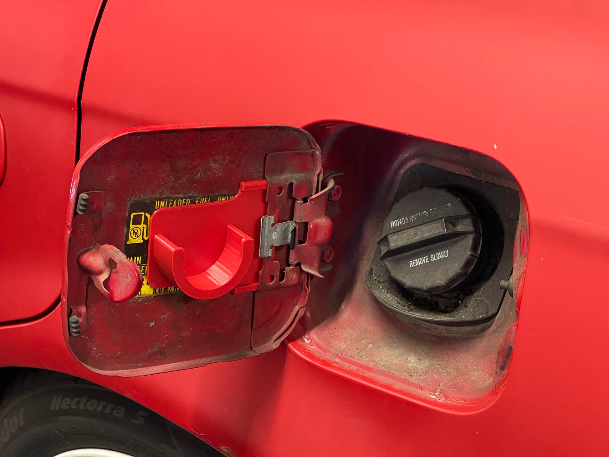 Gas cup holder installed in honda civic ek