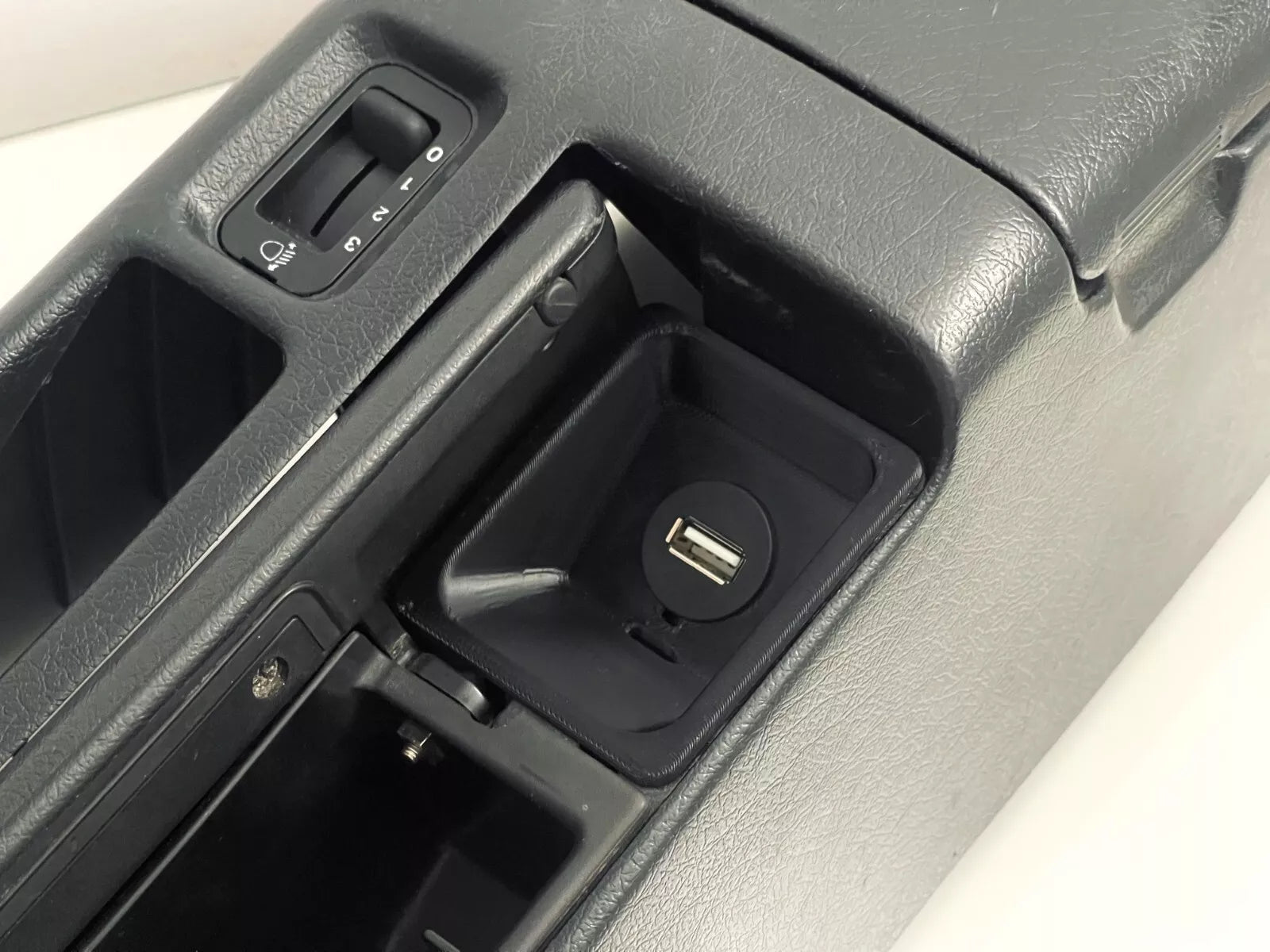 Honda Del Sol USB Charger installed in cigarette lighter slot