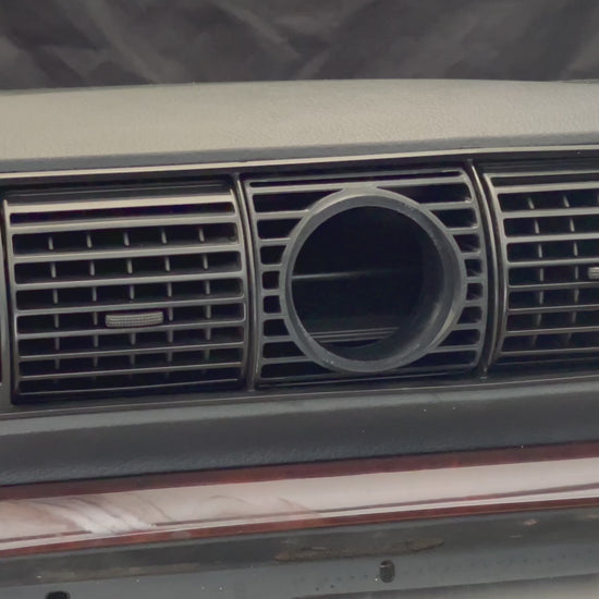 Installation video of Audi A4/S4/RS4 B5 Center Gauge Pod in center air vent